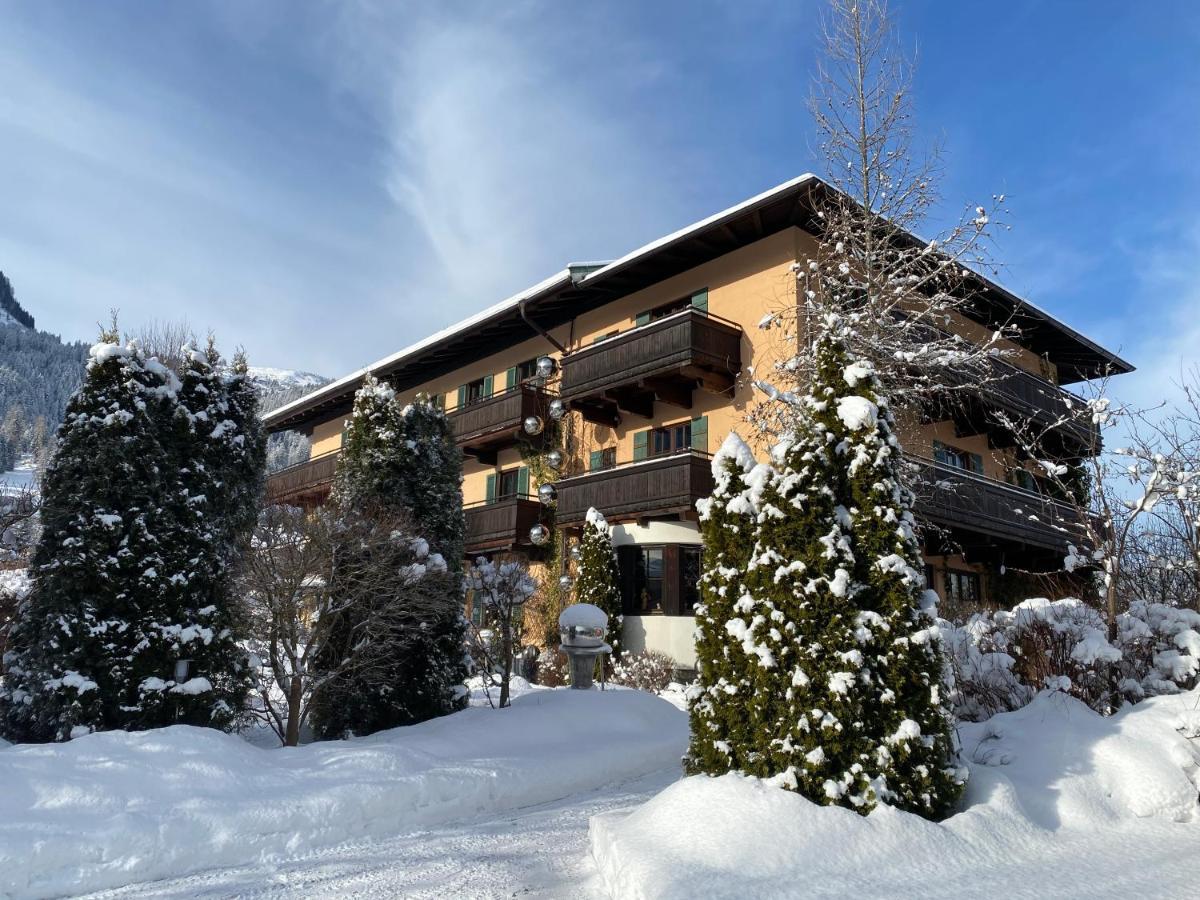 Hotel Edelweiss Kitzbuehel Bagian luar foto