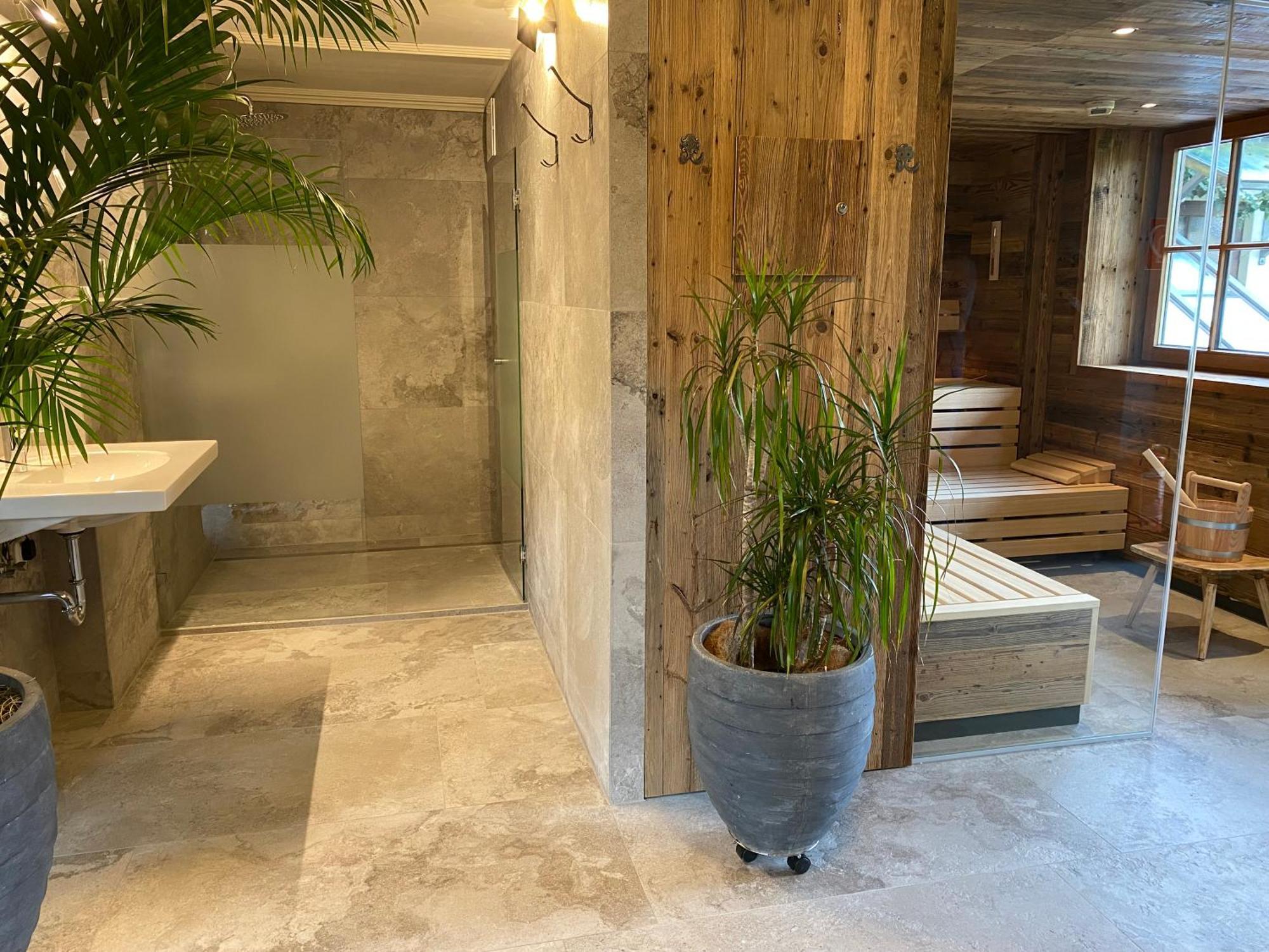 Hotel Edelweiss Kitzbuehel Bagian luar foto